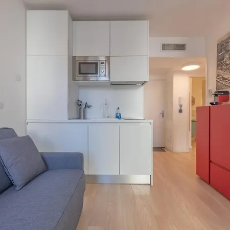 1 Climatisé – Rue D’antibes Apartamento